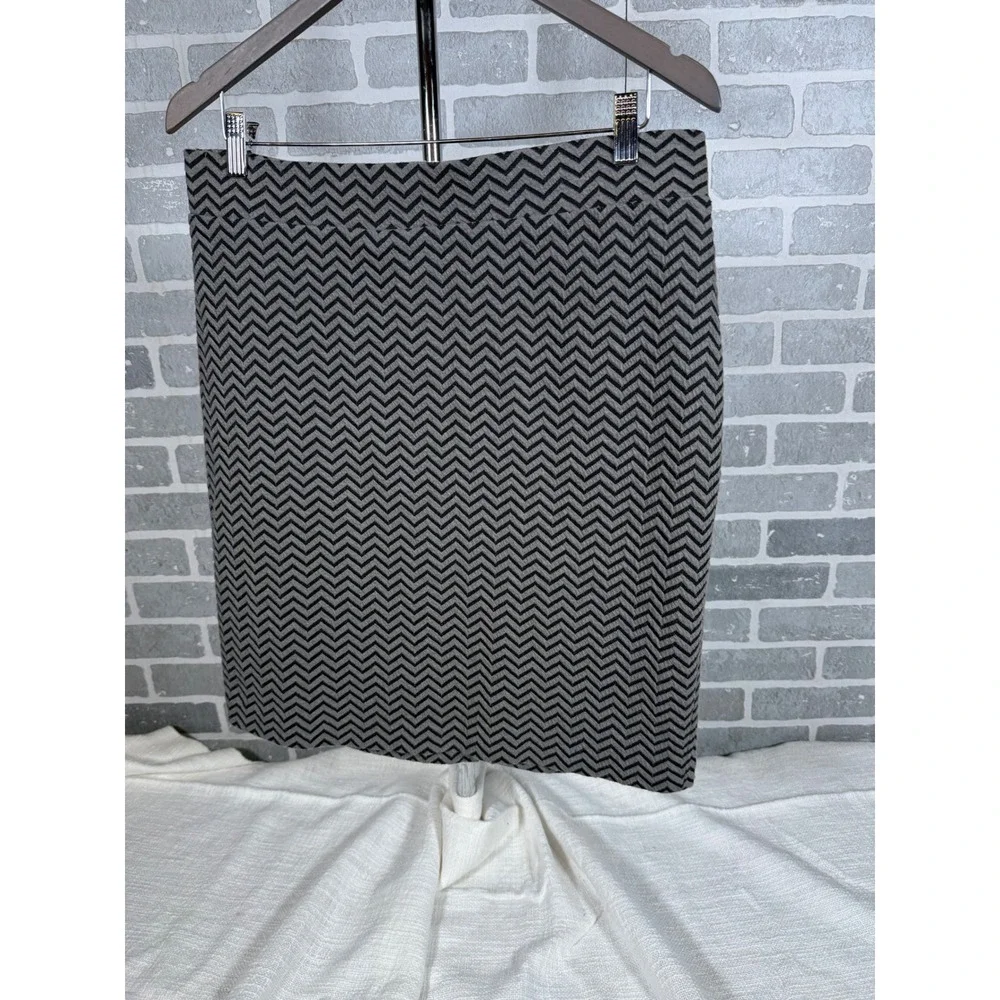 Nicole Miller New York Grey Black Chevron Zig Zag Knit Pencil Skirt Womens Large